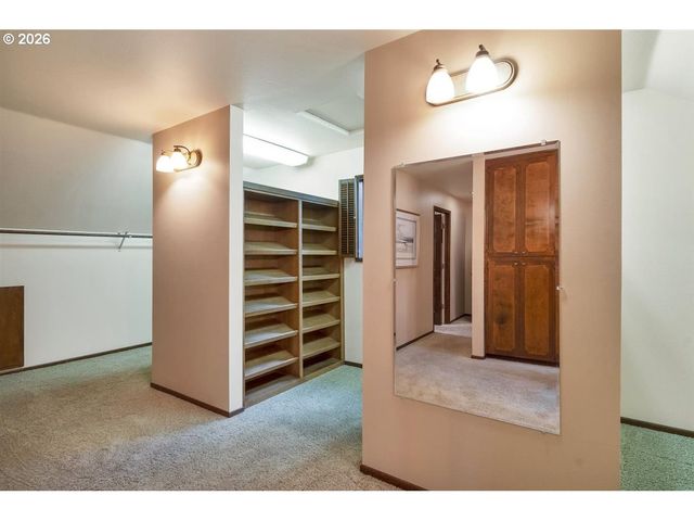 6590 Sw MONTGOMERY Way, Wilsonville, OR 97070