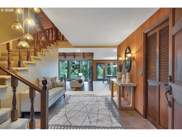 6590 Sw MONTGOMERY Way, Wilsonville, OR 97070