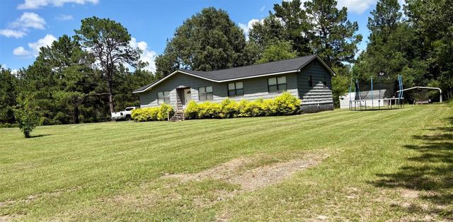 293 County Road 4145, Crockett, TX 75835