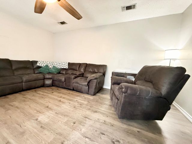 293 County Road 4145, Crockett, TX 75835