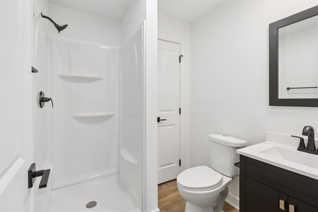 404 22nd Avenue SW, Altoona, IA 50009