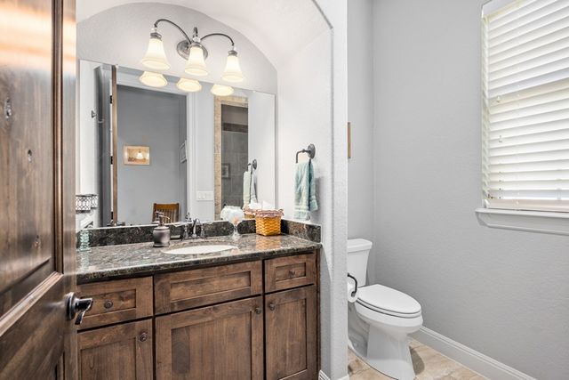 1009 Club House Rd, Kerrville, TX 78028