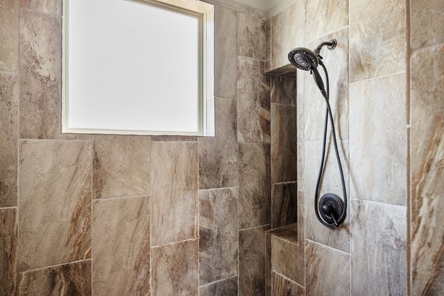 1009 Club House Rd, Kerrville, TX 78028