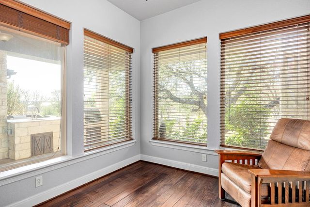 1009 Club House Rd, Kerrville, TX 78028