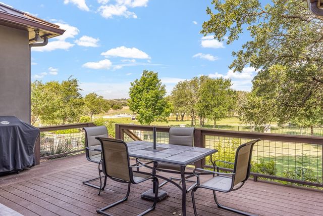 1009 Club House Rd, Kerrville, TX 78028