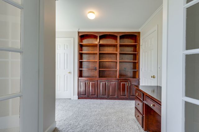 325 Clearview Dr, Springfield, TN 37172