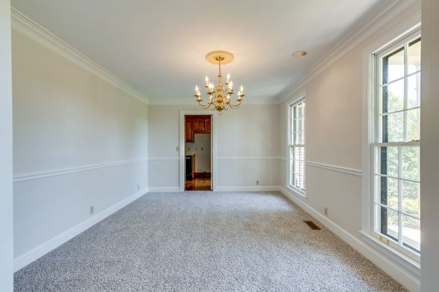 325 Clearview Dr, Springfield, TN 37172
