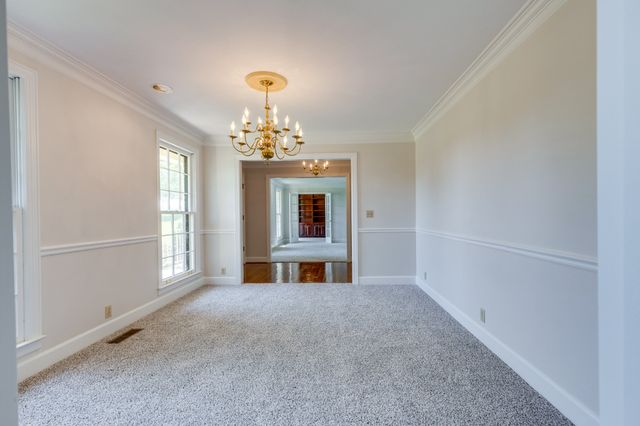 325 Clearview Dr, Springfield, TN 37172