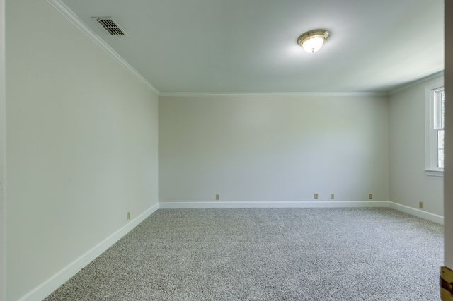 325 Clearview Dr, Springfield, TN 37172