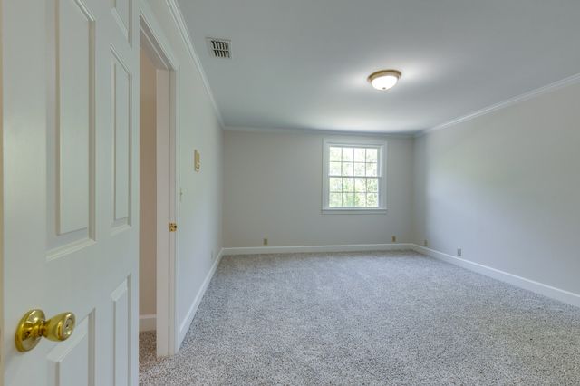 325 Clearview Dr, Springfield, TN 37172