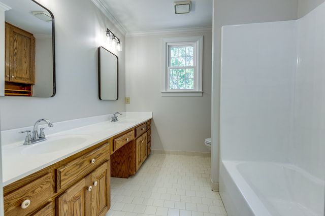 325 Clearview Dr, Springfield, TN 37172