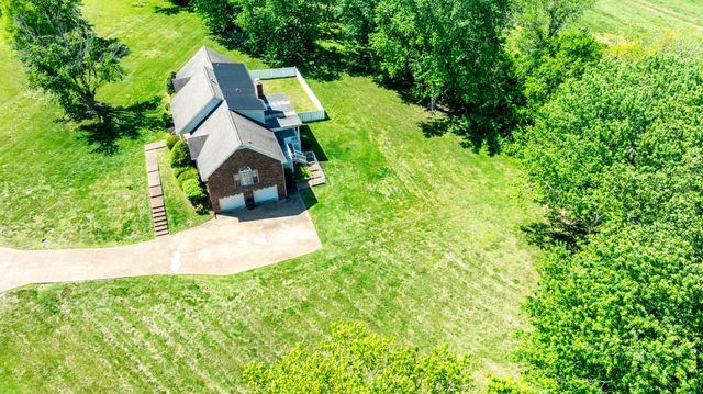 325 Clearview Dr, Springfield, TN 37172