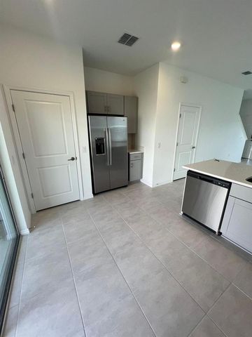 3112 SKYLINE LOOP, Poinciana, FL 34758