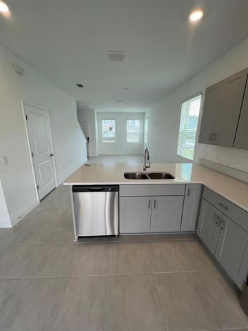 3112 SKYLINE LOOP, Poinciana, FL 34758