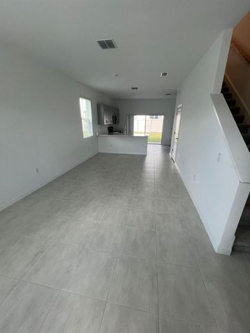 3112 SKYLINE LOOP, Poinciana, FL 34758