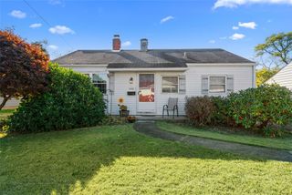 208 Victoria Dr, Monroeville, PA 15146