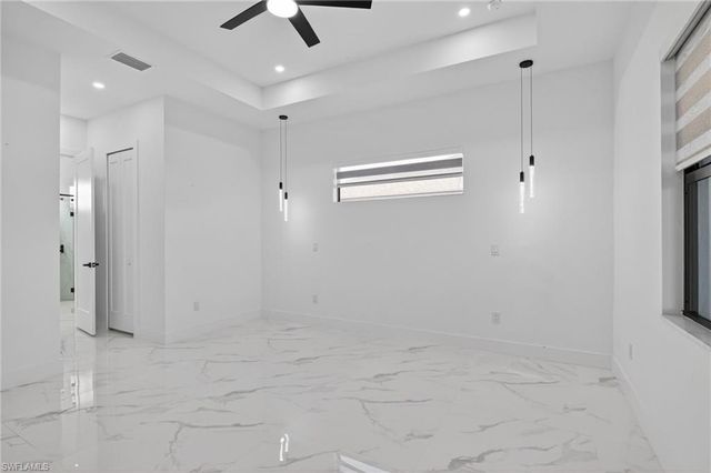 1617 NE 12th ST, Cape Coral, FL 33909