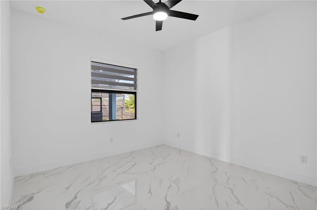 1617 NE 12th ST, Cape Coral, FL 33909