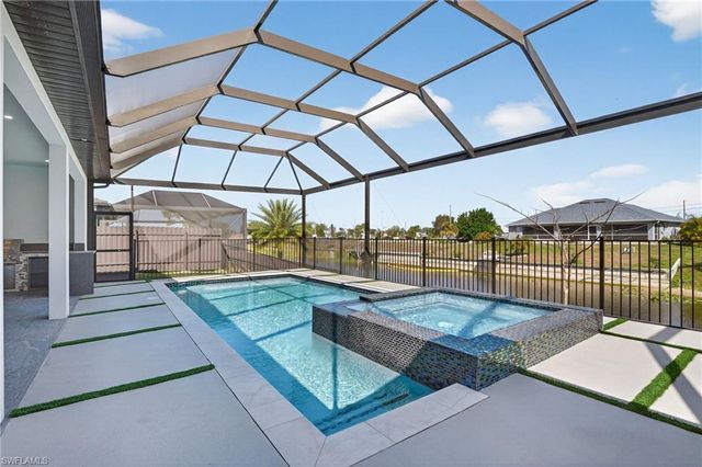 1617 NE 12th ST, Cape Coral, FL 33909