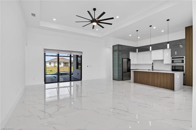 1617 NE 12th ST, Cape Coral, FL 33909