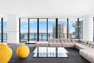 650 NE 32nd St PH5201, Miami, FL 33137