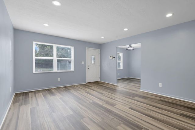 534 Stambaugh Avenue, Columbus, OH 43207