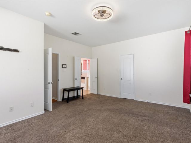 1410 Carriage Lane, Savannah, TX 76227