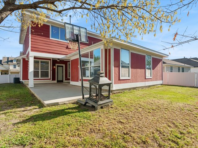 1410 Carriage Lane, Savannah, TX 76227