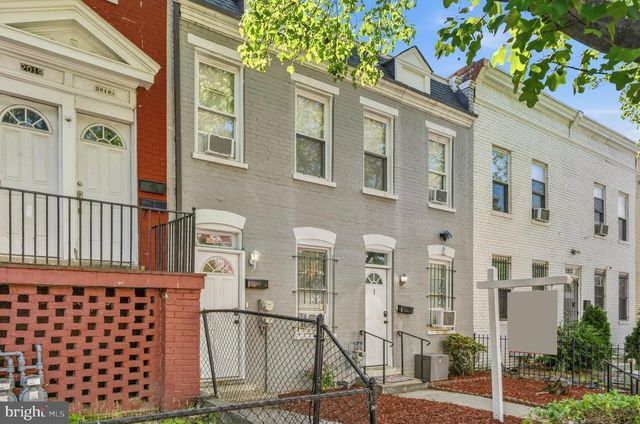 2015 4TH ST NE, Washington, DC 20002