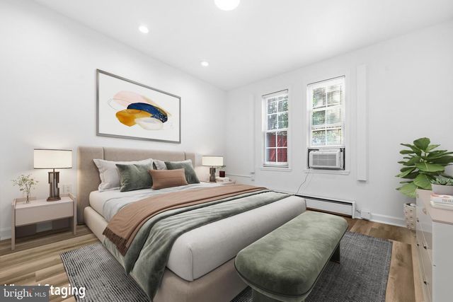 2015 4TH ST NE, Washington, DC 20002