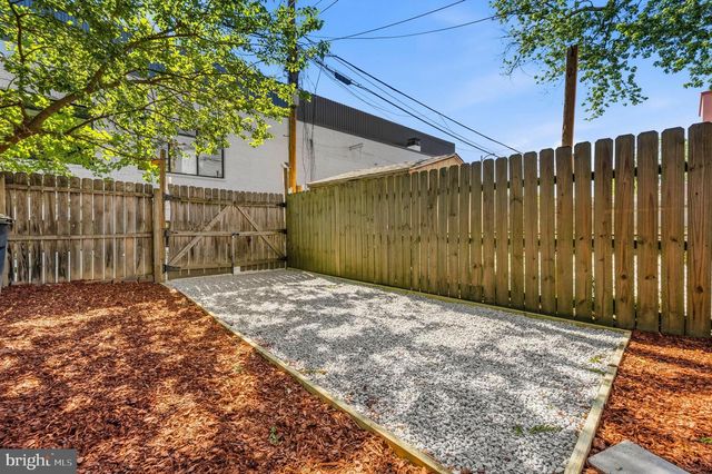 2015 4TH ST NE, Washington, DC 20002