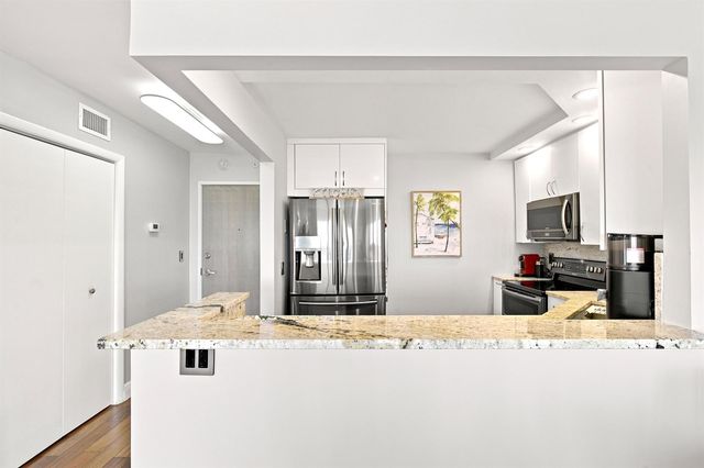 340 Sunset Drive 1502, Fort Lauderdale, FL 33301