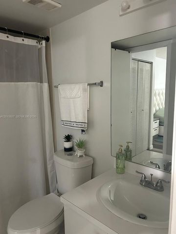 8660 SW 212th St 306, Cutler Bay, FL 33189