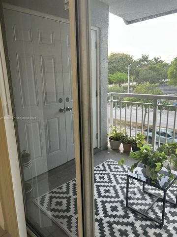8660 SW 212th St 306, Cutler Bay, FL 33189