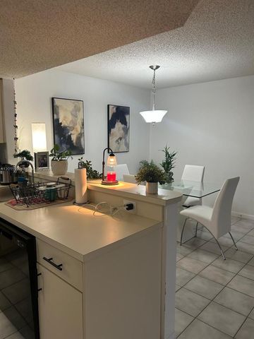 8660 SW 212th St 306, Cutler Bay, FL 33189