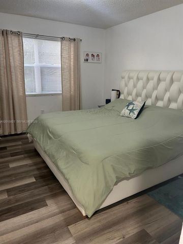 8660 SW 212th St 306, Cutler Bay, FL 33189