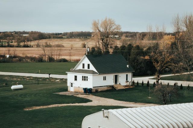 E847 County Road S, Luxemburg, WI 54217
