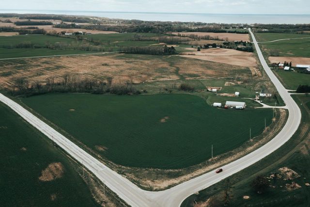 E847 County Road S, Luxemburg, WI 54217