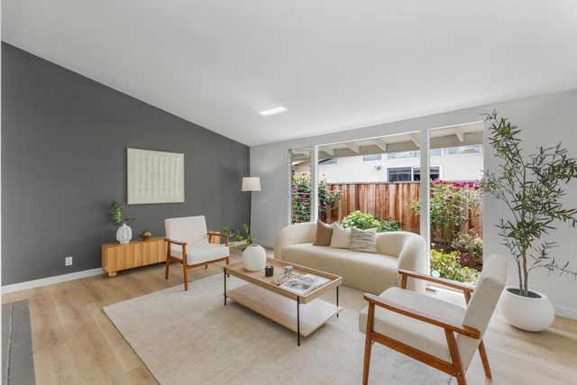 385 Cronin Drive, Santa Clara, CA 95051