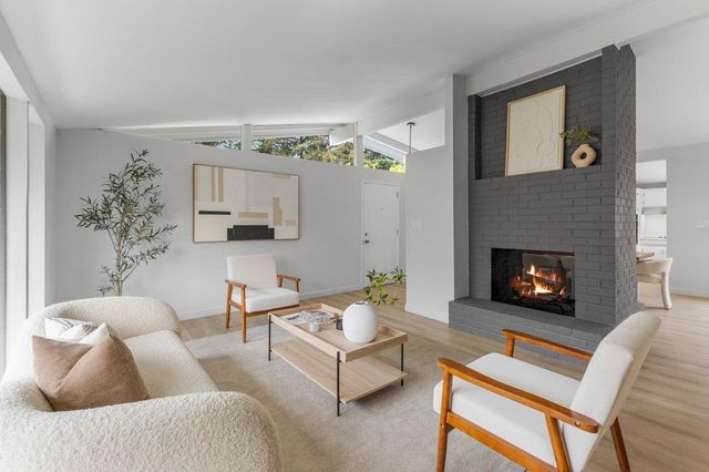 385 Cronin Drive, Santa Clara, CA 95051