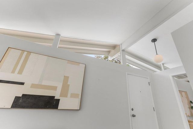 385 Cronin Drive, Santa Clara, CA 95051