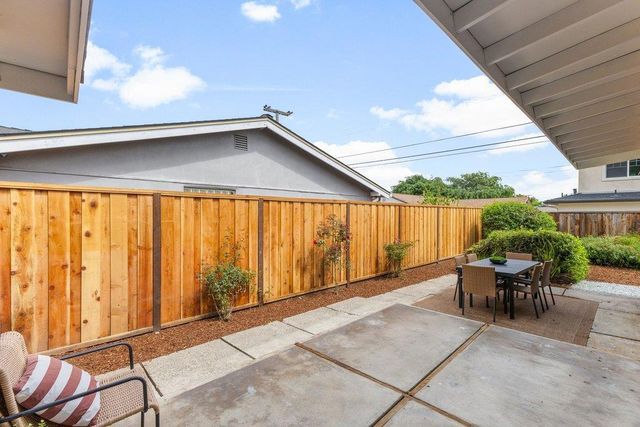 385 Cronin Drive, Santa Clara, CA 95051