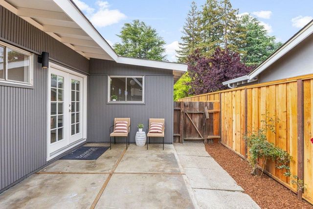 385 Cronin Drive, Santa Clara, CA 95051