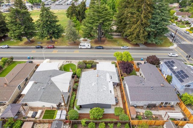 385 Cronin Drive, Santa Clara, CA 95051