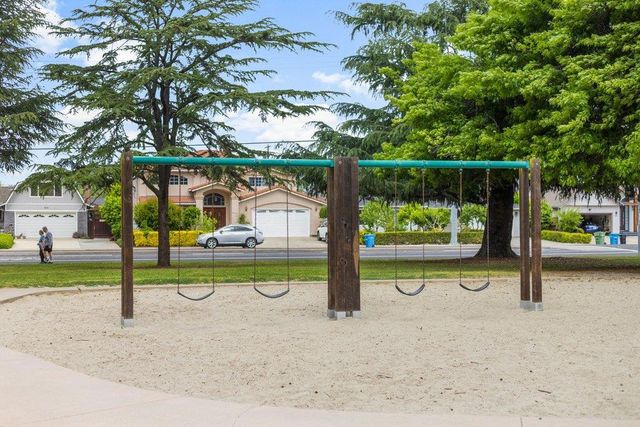 385 Cronin Drive, Santa Clara, CA 95051