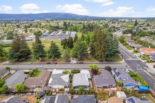 385 Cronin Drive, Santa Clara, CA 95051