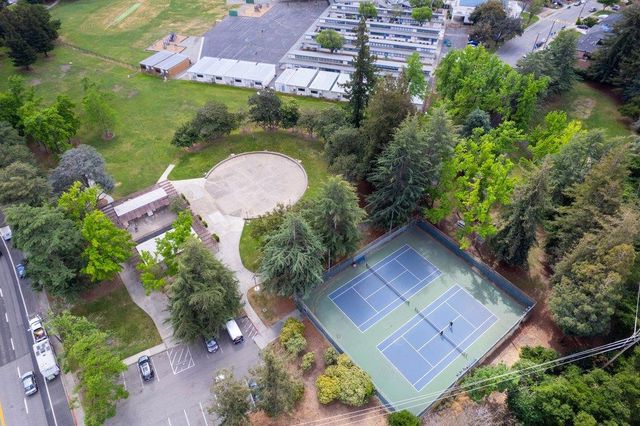 385 Cronin Drive, Santa Clara, CA 95051