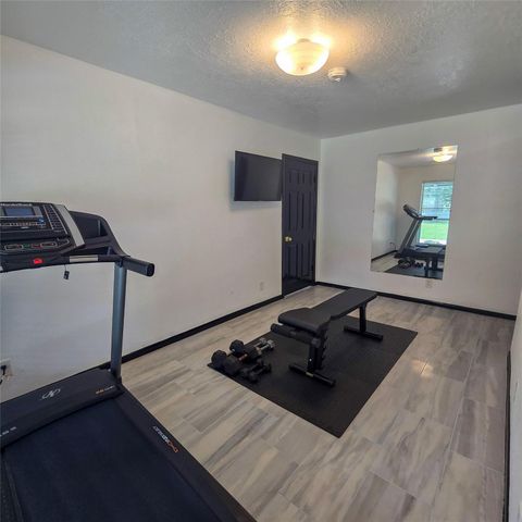 11815 Marrs Drive, Houston, TX 77065