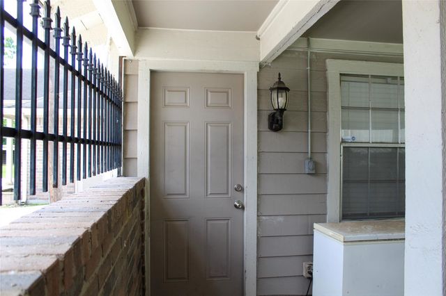 11815 Marrs Drive, Houston, TX 77065