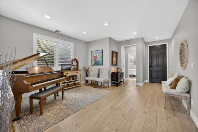 5501 Jade Springs Way, Rancho Cordova, CA 95742